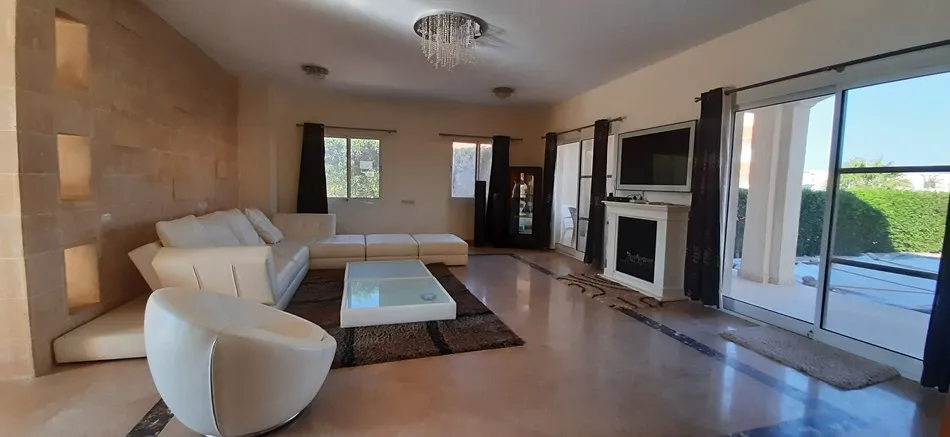 Villa (SS-762)